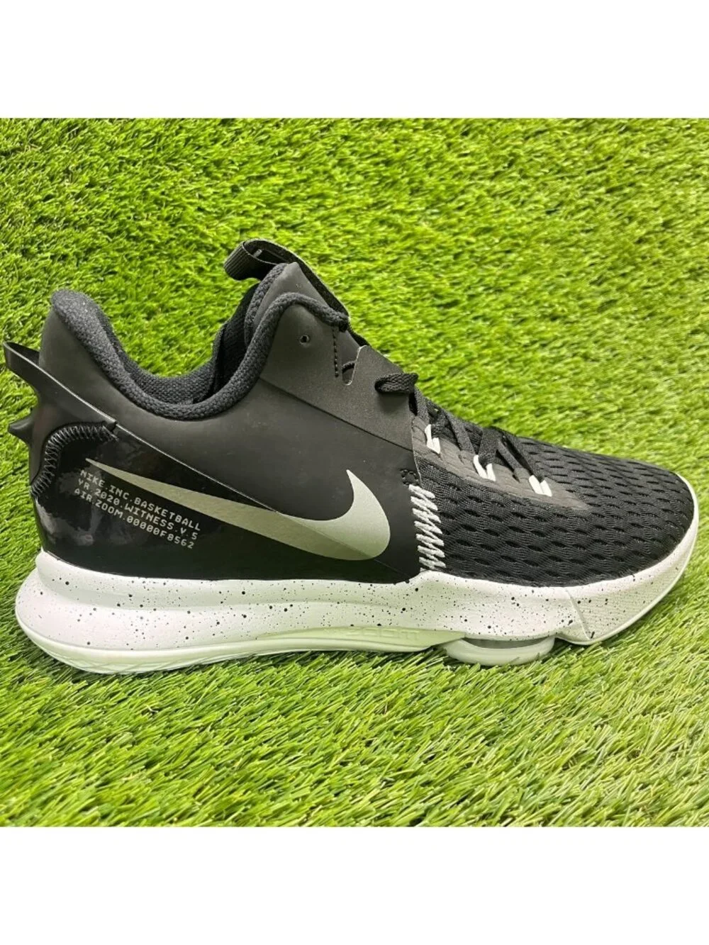 Nike Lebron Witness 5 Mens Size 14 Black White Running Basketball Shoes Sneakers